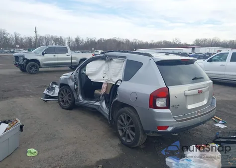 2016 Jeep Compass z USA, uszkodzony, nr VIN 1C4NJDBD9GD790393